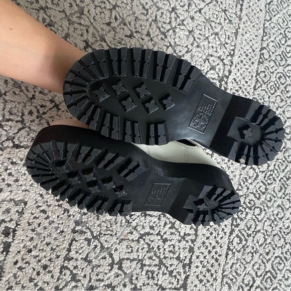 Dr. Martens | white platform Chelsea boot - Picture 8 of 9